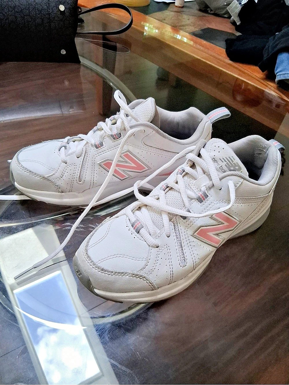 New Balance Women's Sneakers White & Pink